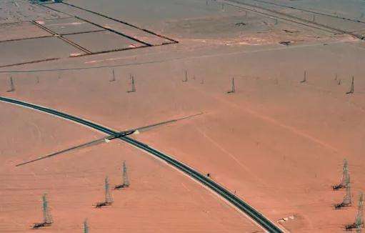 Is it true that wind turbines on the beach can use wind energy to produce electricity?